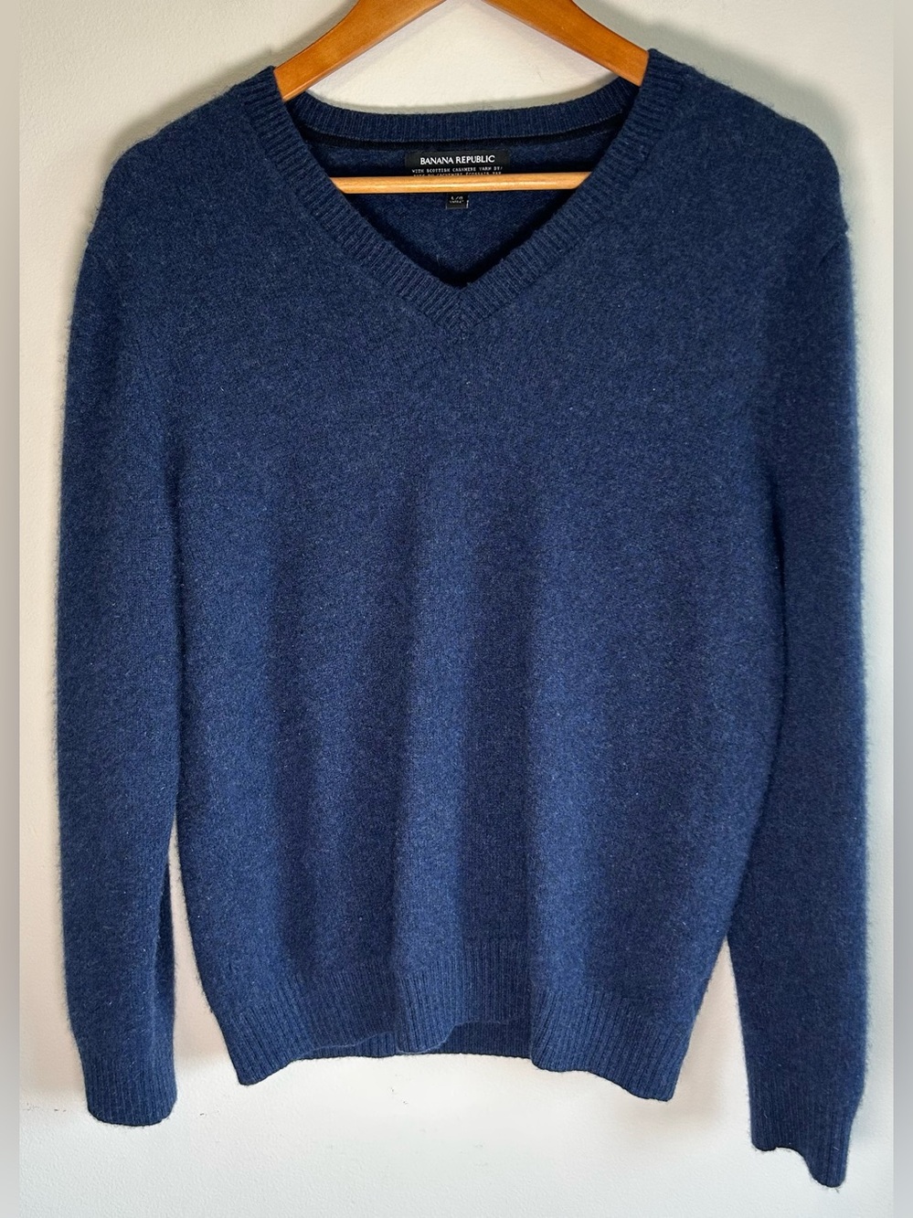 Banana Republic Todd & Duncan Men’s Scottish Cashmere V-Neck Sweater Blue Size L